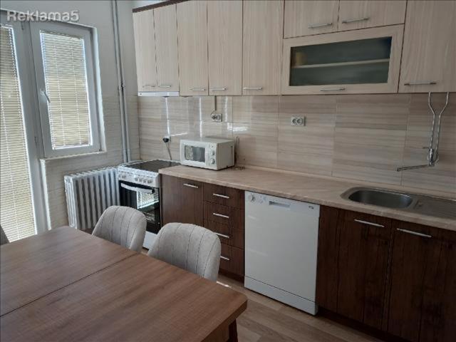 Calla 1 - Modern & Cozy Main Square Apartment In The City Shopping Center - Parking Slot With Parking Security Skopje Bagian luar foto